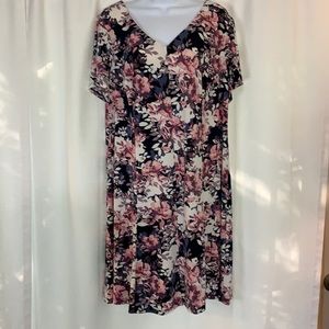 Connected Apparel 14W Floral V-Neck Dress